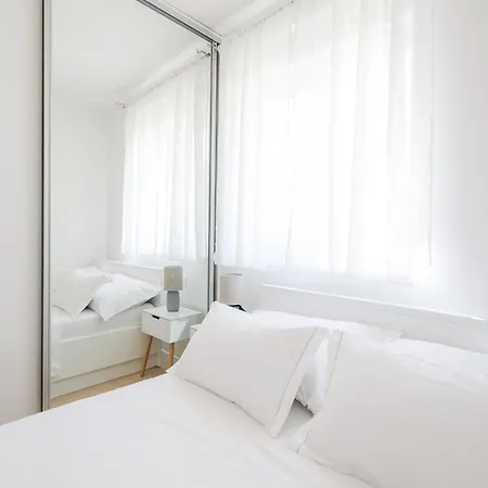 Apartment White Hill